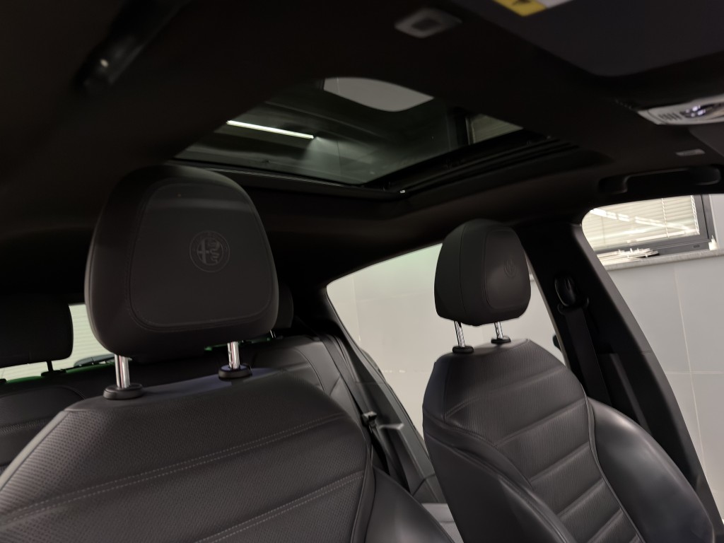 ALFA ROMEO TONALE PLUG IN HYBRID Q4 VELOCE TETTO APRIBILE
